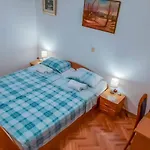 Mauro *
